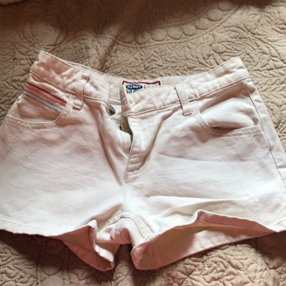 🔥🔥Old Navy Khaki color shorts, worn once!